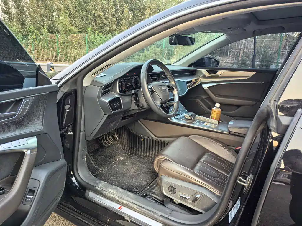 Audi A7L — миниатюра 7