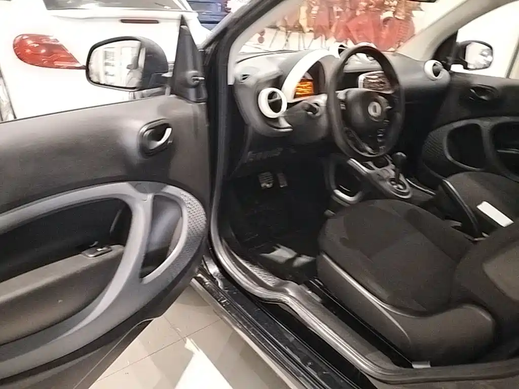 smart Smart Fortwo — миниатюра 16