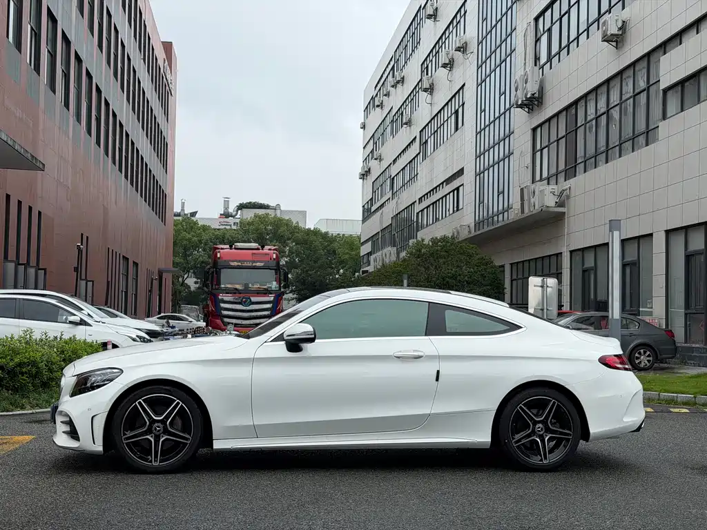 Mercedes-Benz C-Class (Import) — миниатюра 5