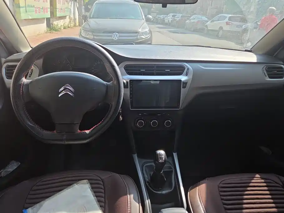 Citroen Elysee — миниатюра 12