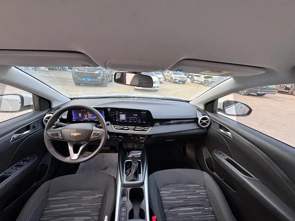 Chevrolet Monza — миниатюра 17