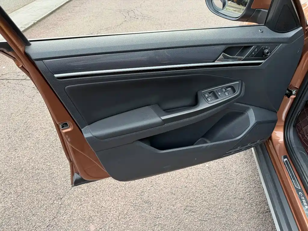 Volkswagen C-Trek — миниатюра 6