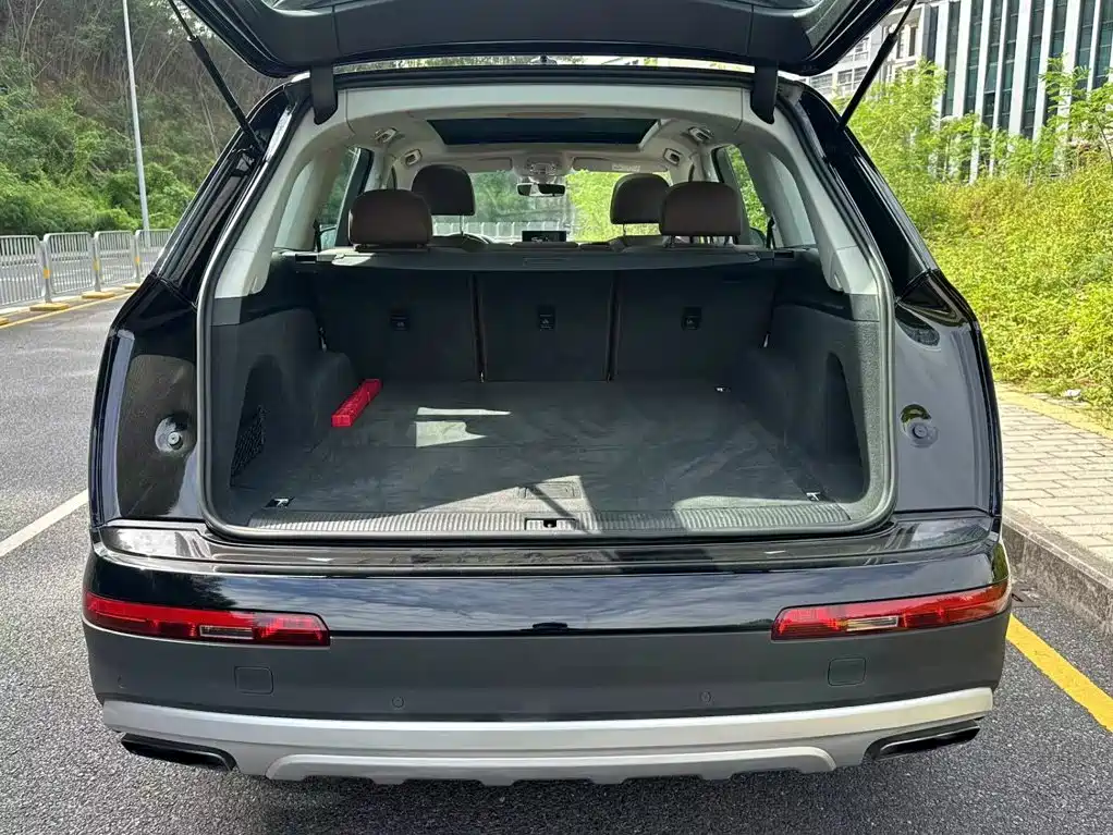 Audi Q7 — миниатюра 16