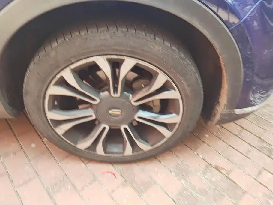 Hongqi Hongqi HS5 — миниатюра 6