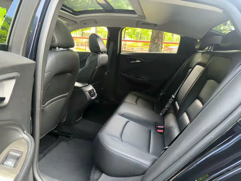 Chevrolet Malibu XL — миниатюра 8