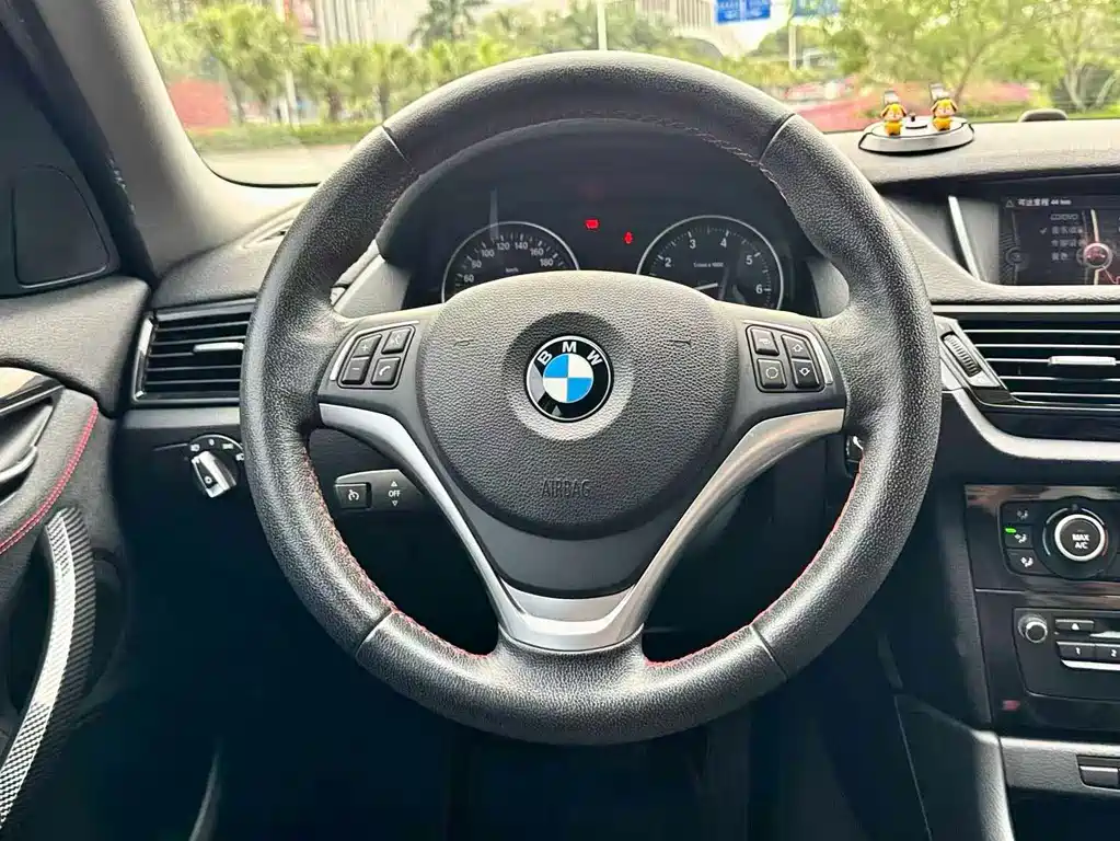 BMW X1 — миниатюра 9