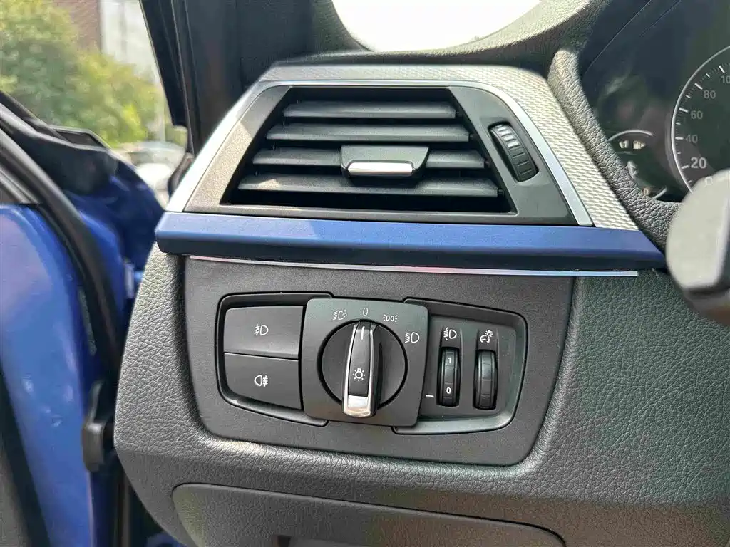 BMW 3 Series — миниатюра 16