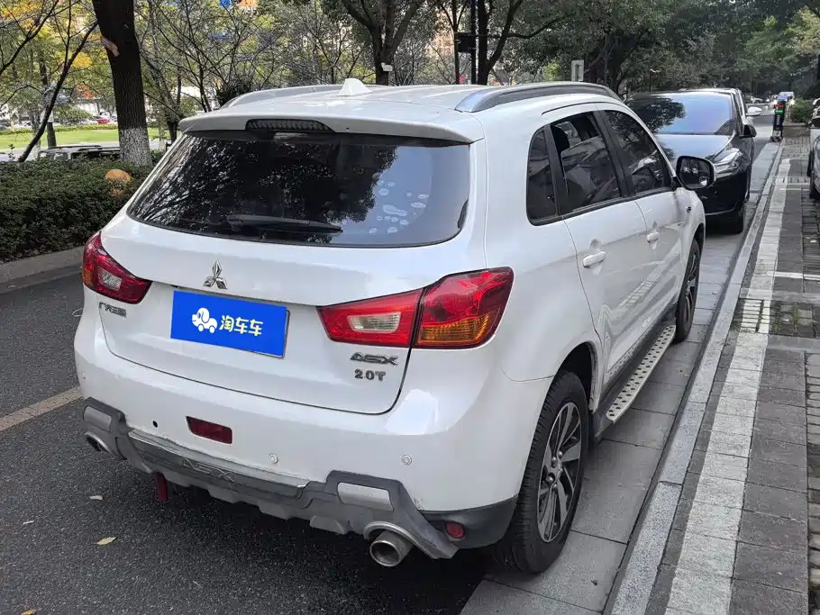 Mitsubishi ASX — миниатюра 3