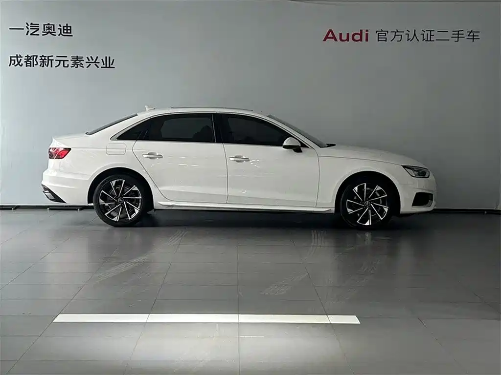 Audi A4L 2022 40 TFSI Fashion