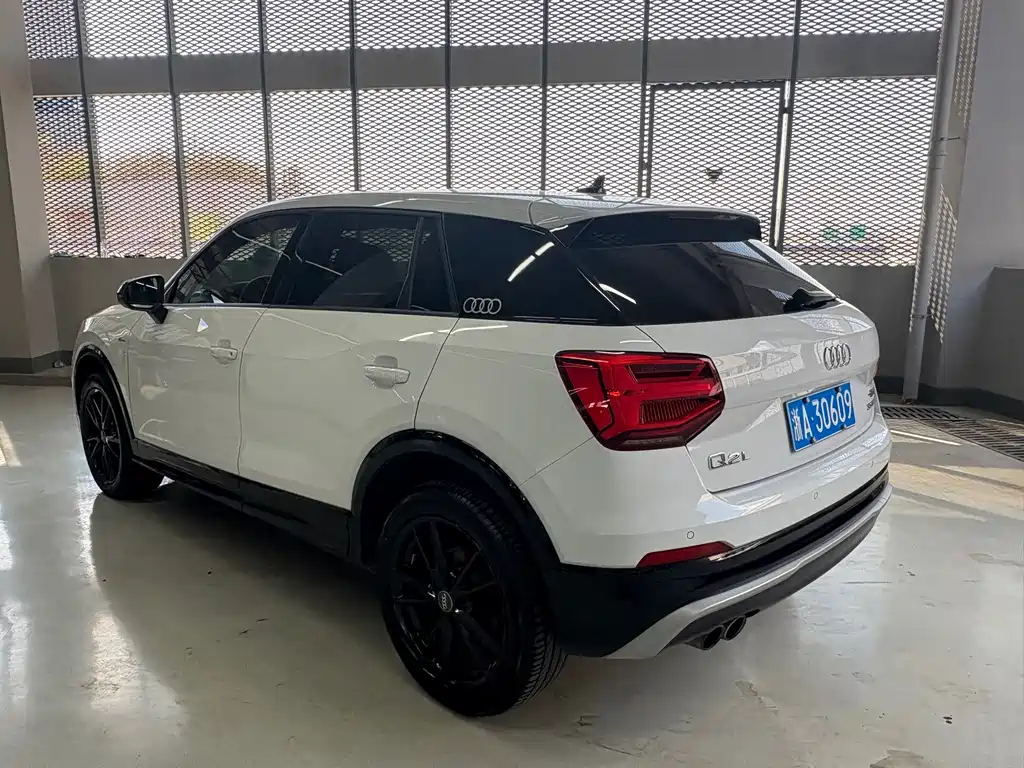 Audi Q2L — миниатюра 15