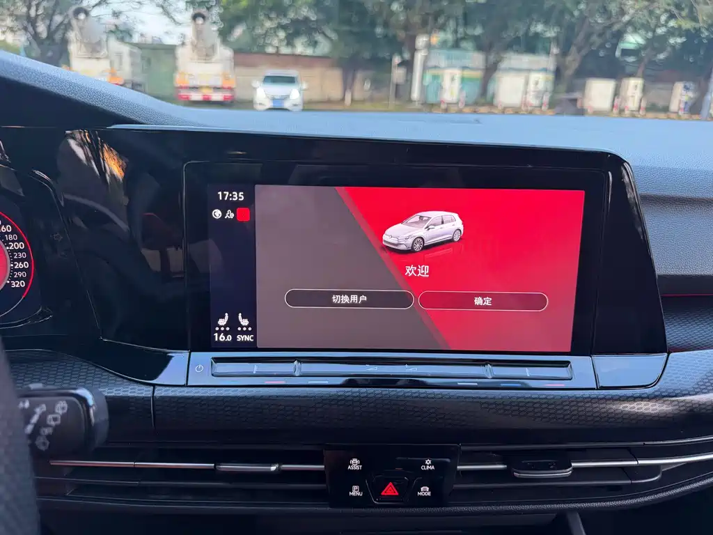 Volkswagen Golf GTI — миниатюра 27