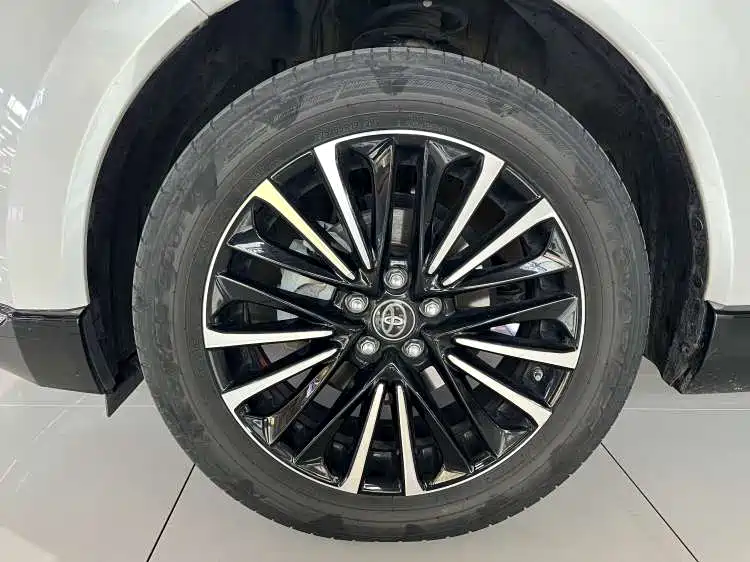 Toyota Venza — миниатюра 23