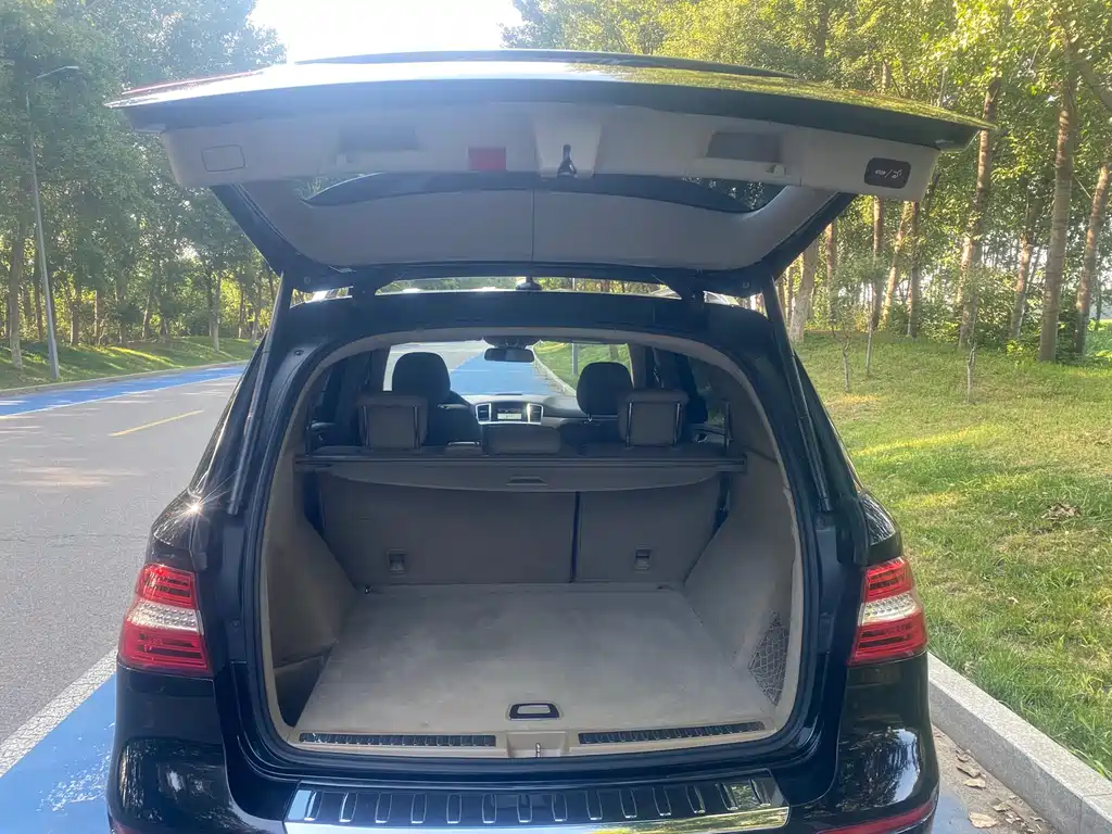 Mercedes-Benz M-Class — миниатюра 9