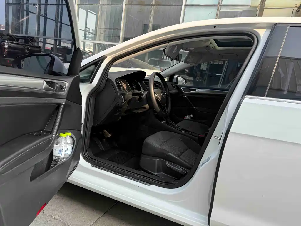 Volkswagen Golf — миниатюра 5