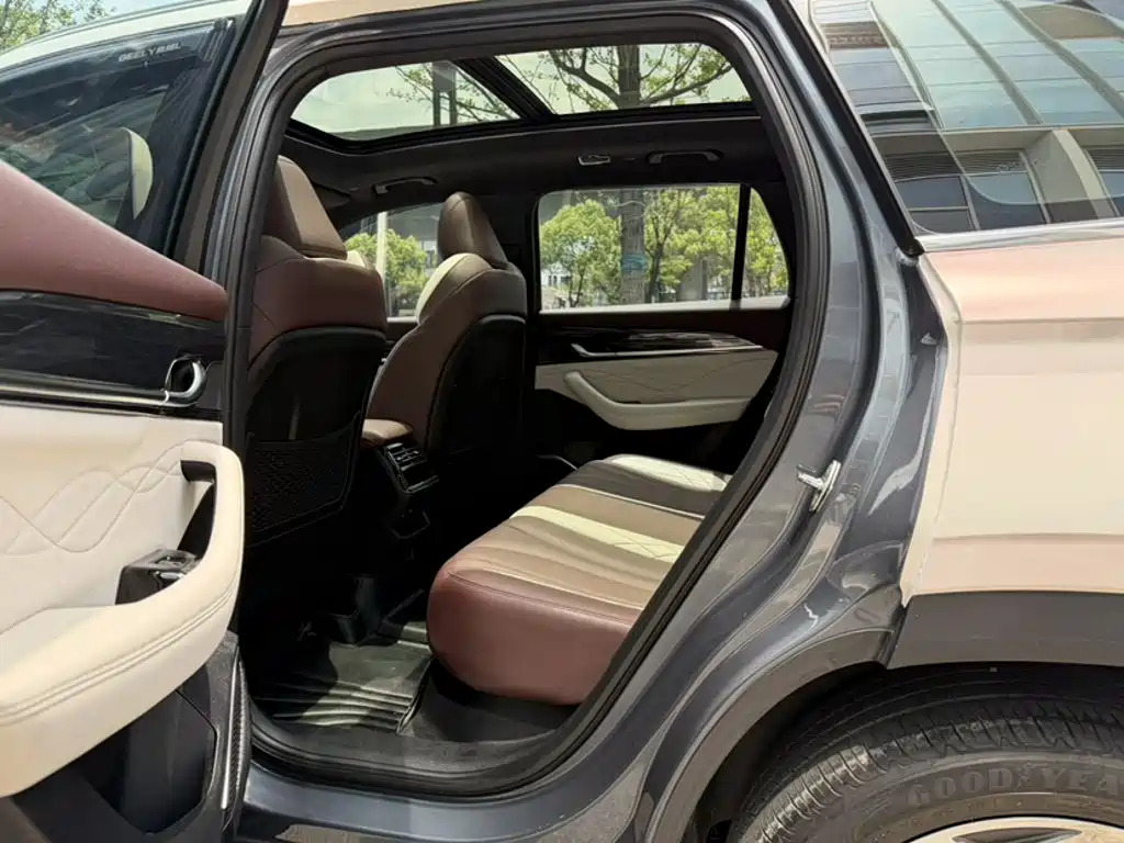 Geely Xingyue L — миниатюра 23