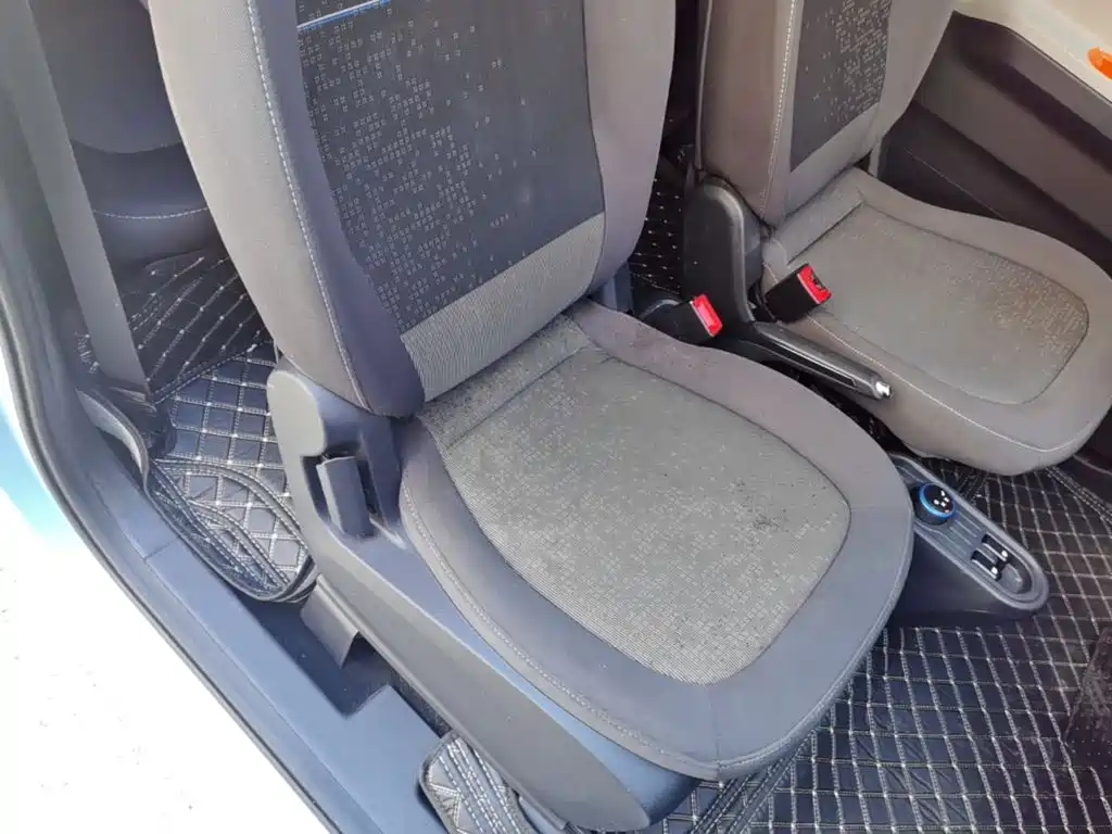 Wuling MINIEV — миниатюра 25