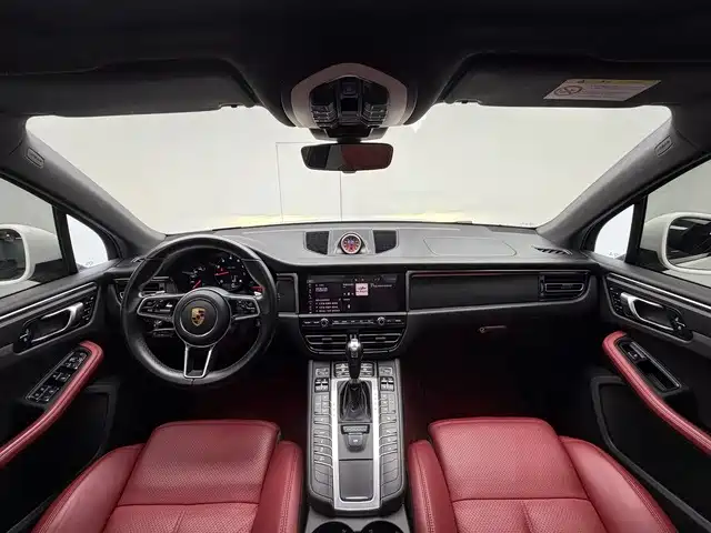 Porsche Macan — миниатюра 9