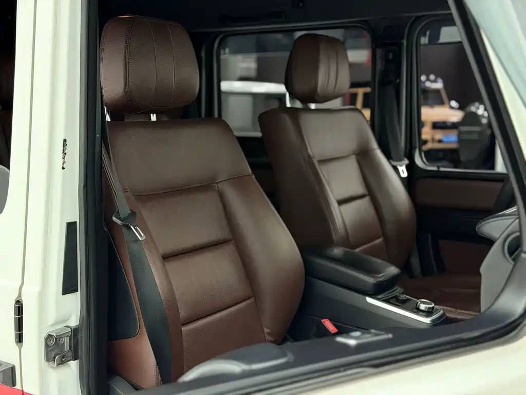 Mercedes-Benz G-Class — миниатюра 11