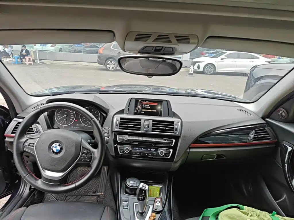 BMW 1 Series (Import) — миниатюра 10