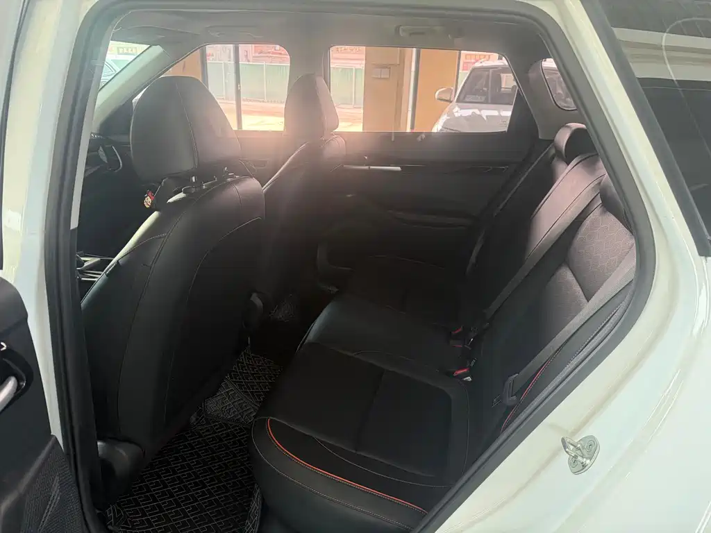 Kia Seltos — миниатюра 10