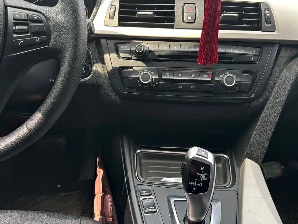 BMW 3 Series — миниатюра 10
