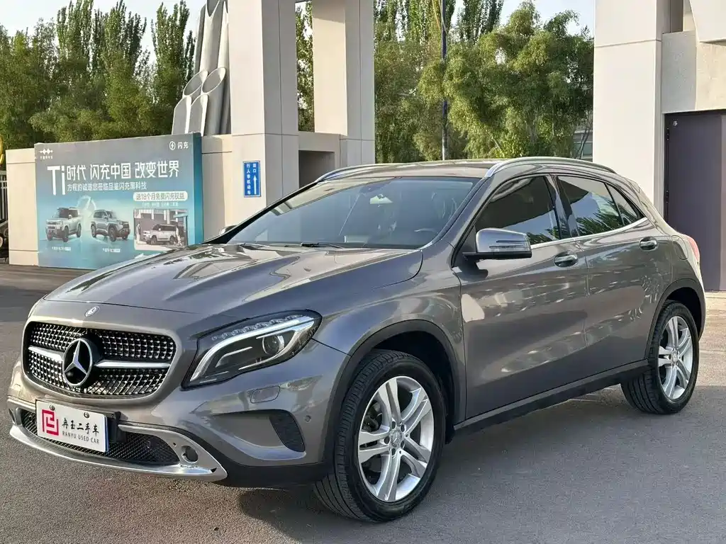 Mercedes-Benz GLA (Import) 2015