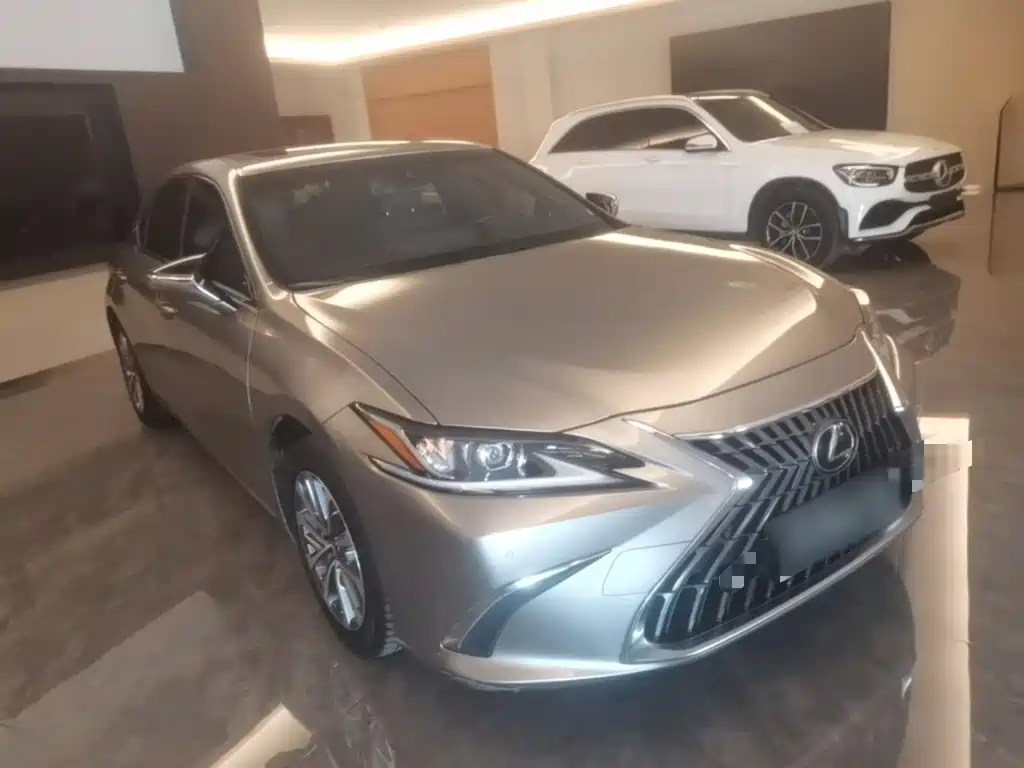 Lexus ES — миниатюра 4