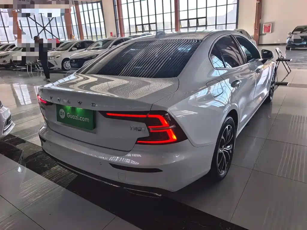Volvo S60 — миниатюра 7