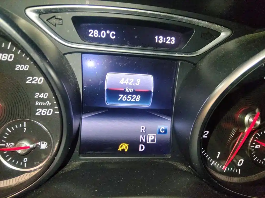 Mercedes-Benz GLA — миниатюра 13