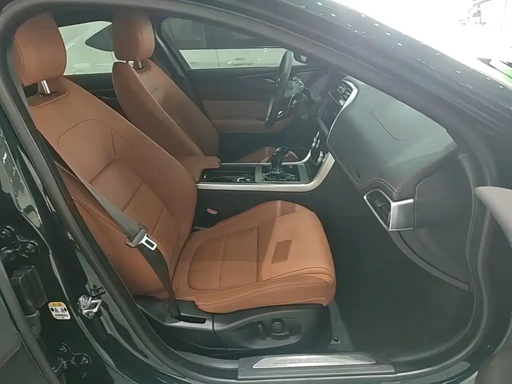 Jaguar XEL — миниатюра 25