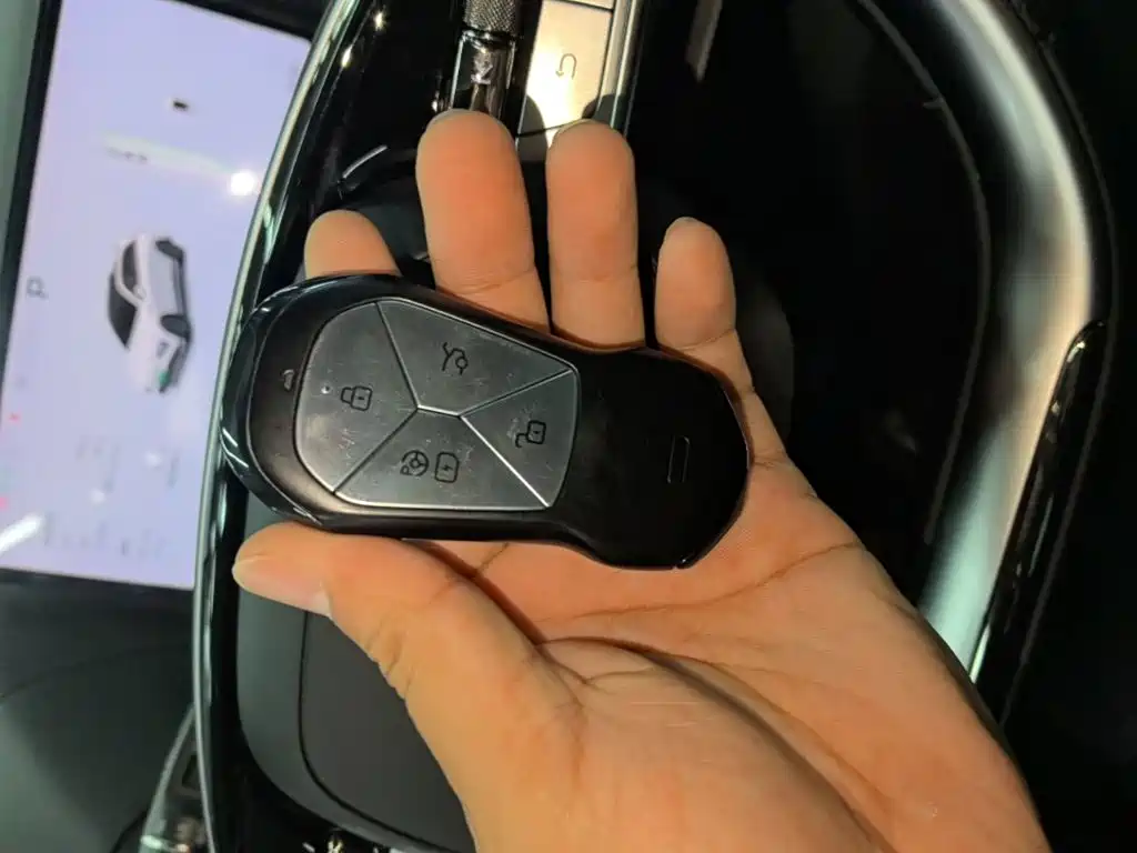 XPeng G9 — миниатюра 9