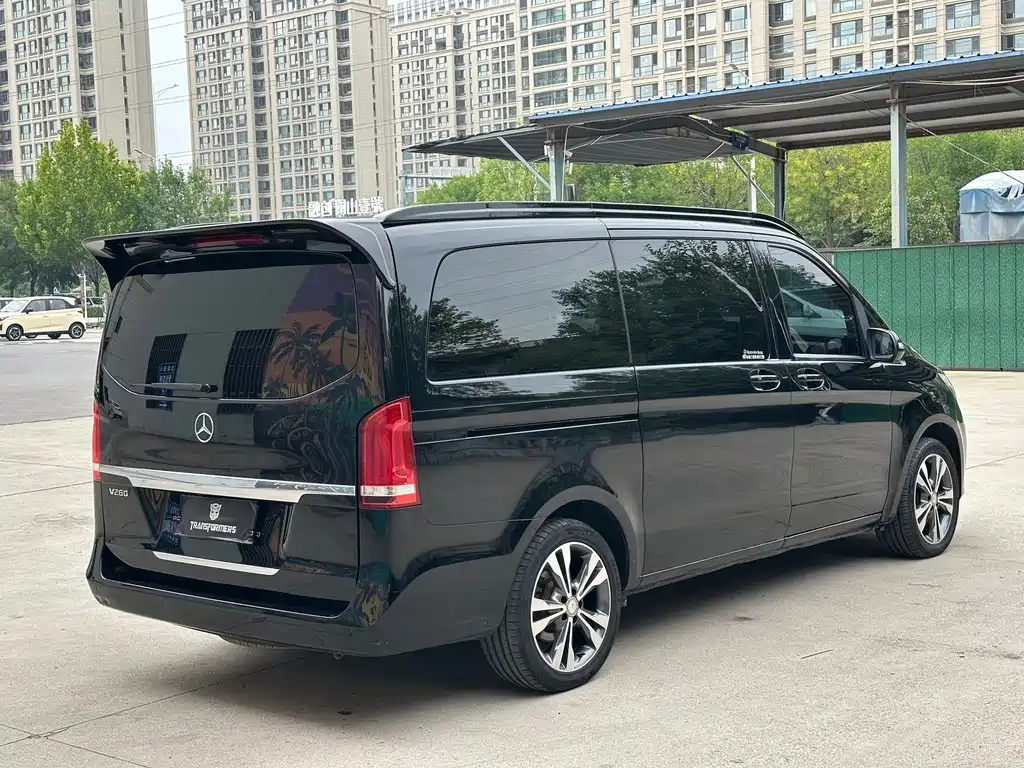 Mercedes-Benz V-Class — миниатюра 6