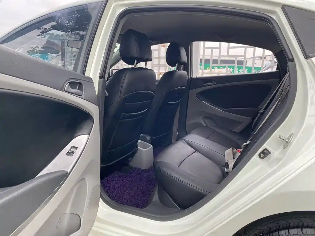 Hyundai Verna — миниатюра 14