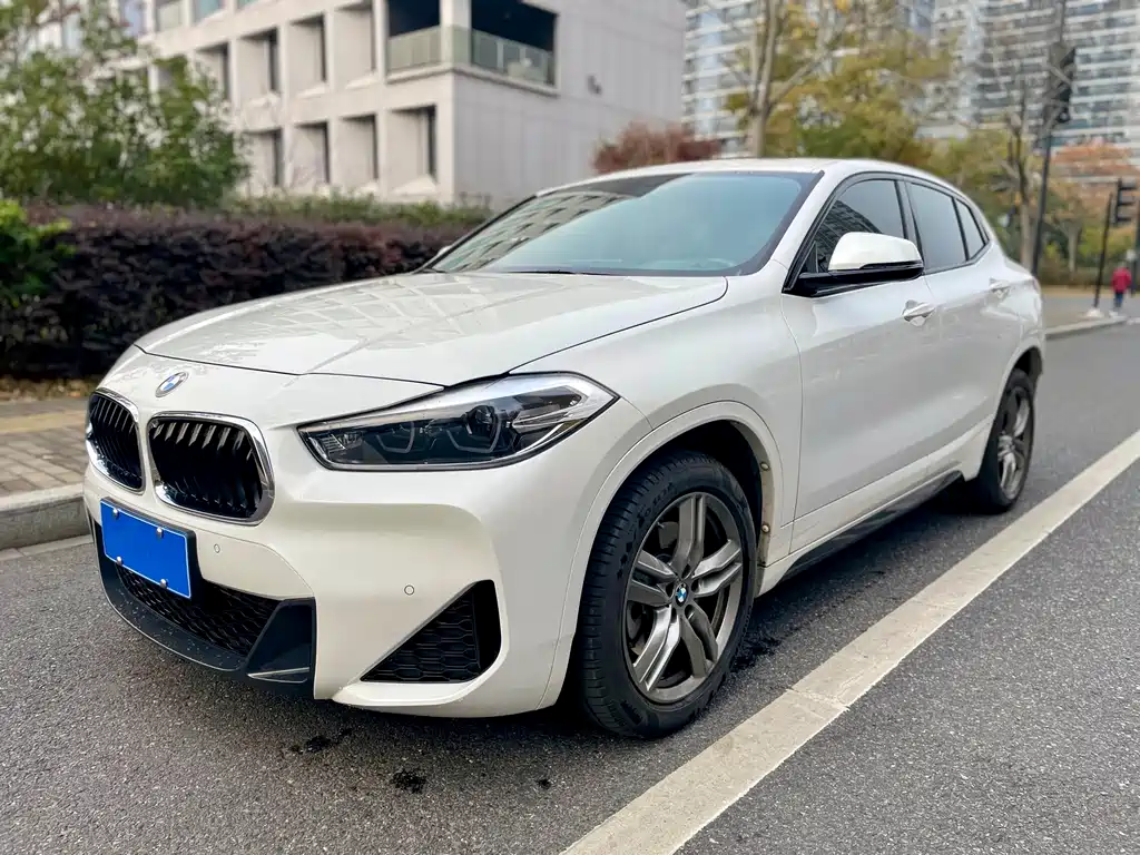 BMW X2