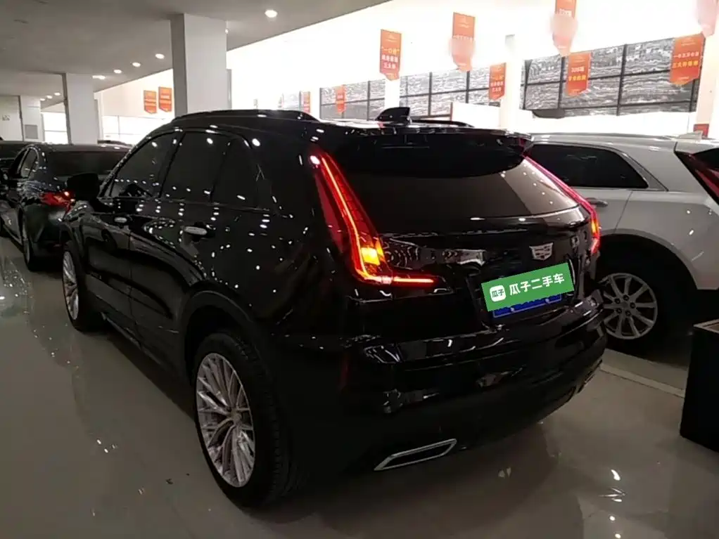 Cadillac XT4 — миниатюра 5