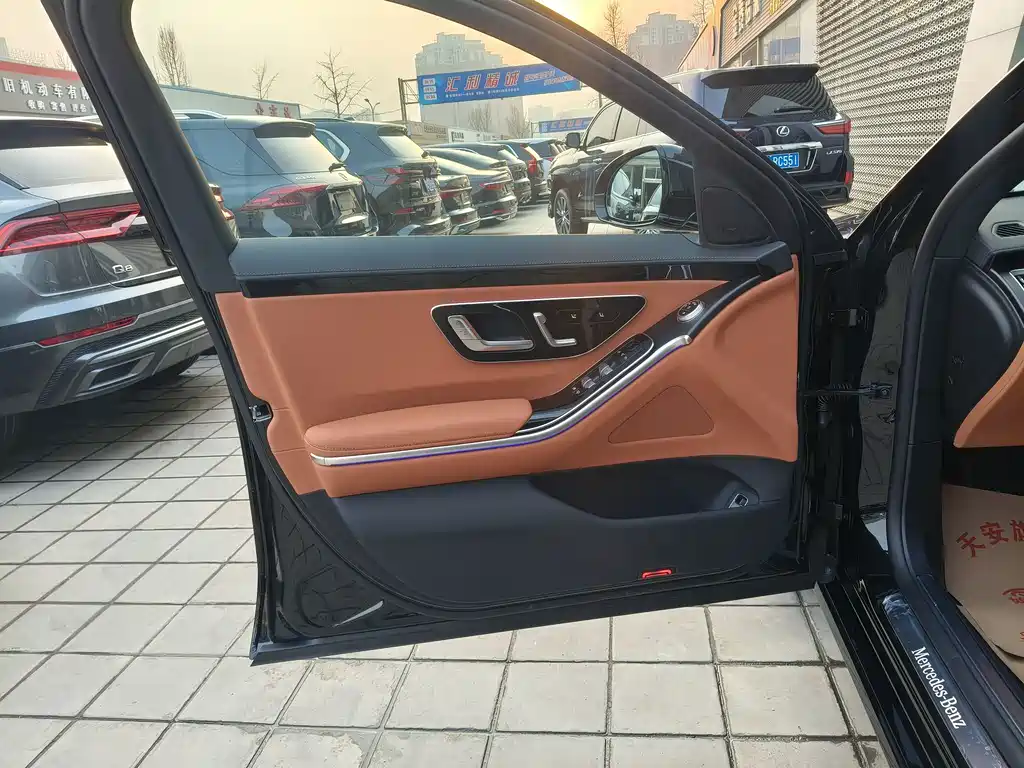 MERCEDES-BENZ S CLASS