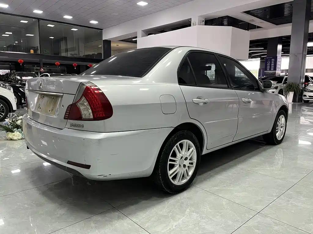Mitsubishi Лэнс. — миниатюра 6
