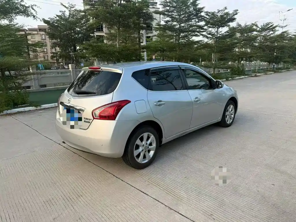 Nissan Tiida — миниатюра 4