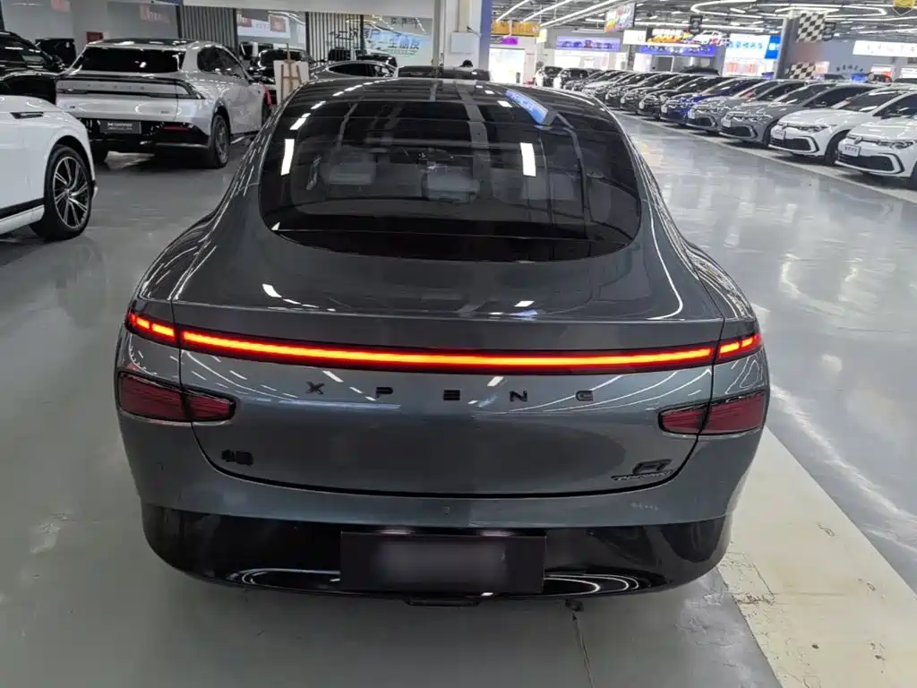 XPeng P7 — миниатюра 6