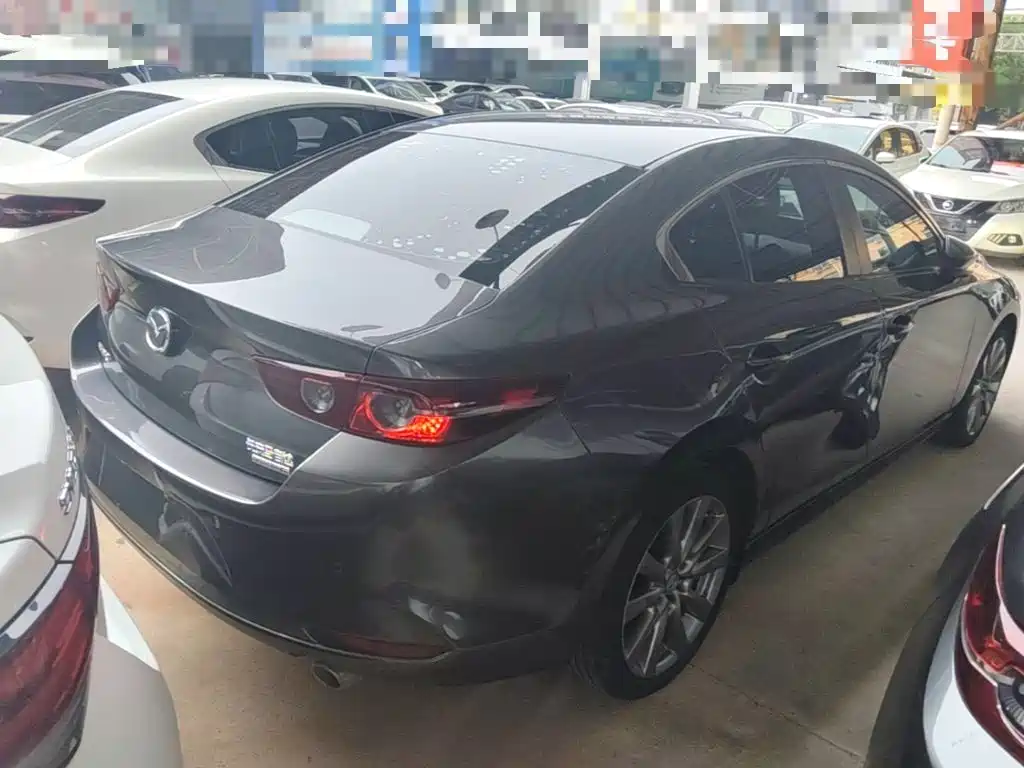 Mazda 3 Axela — миниатюра 7