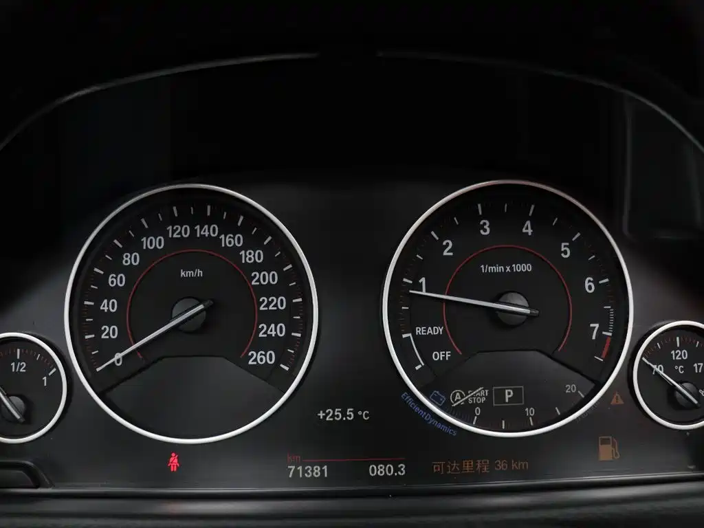 BMW 4 Series — миниатюра 27