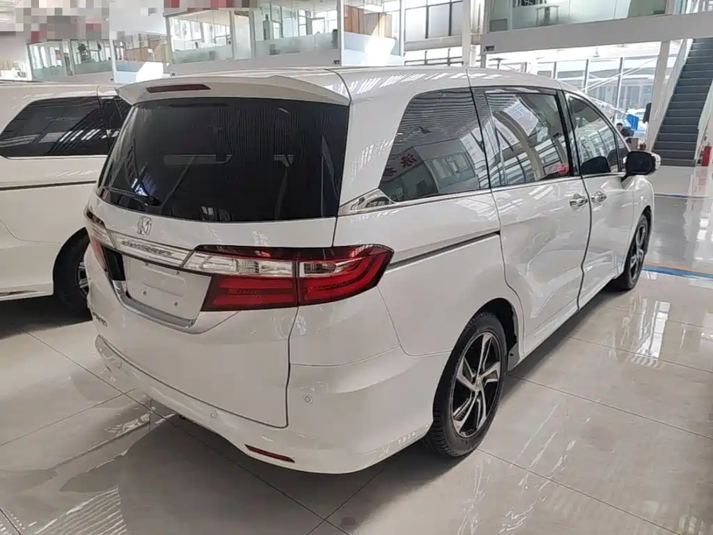 Honda Odyssey — миниатюра 7