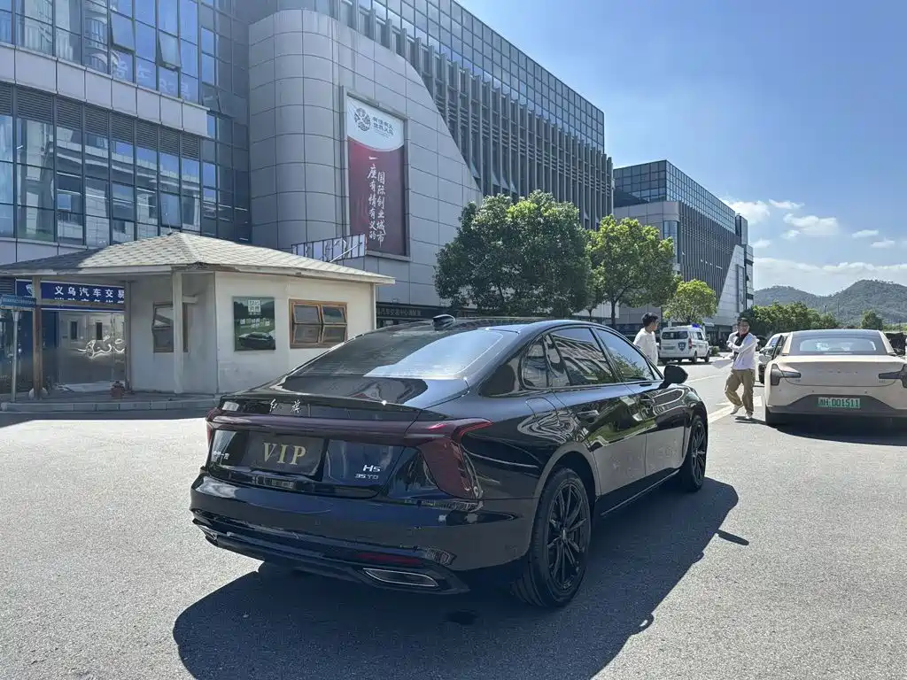 Hongqi Hongqi H5 — миниатюра 9