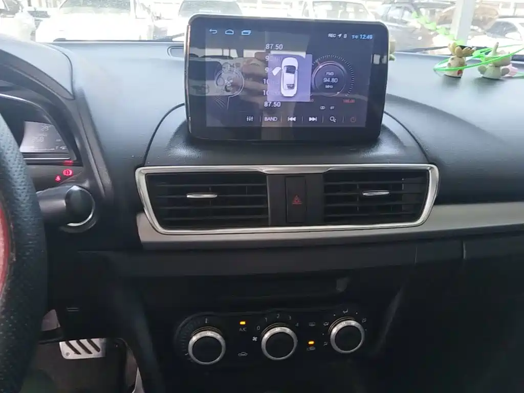 Mazda 3 Axela — миниатюра 18