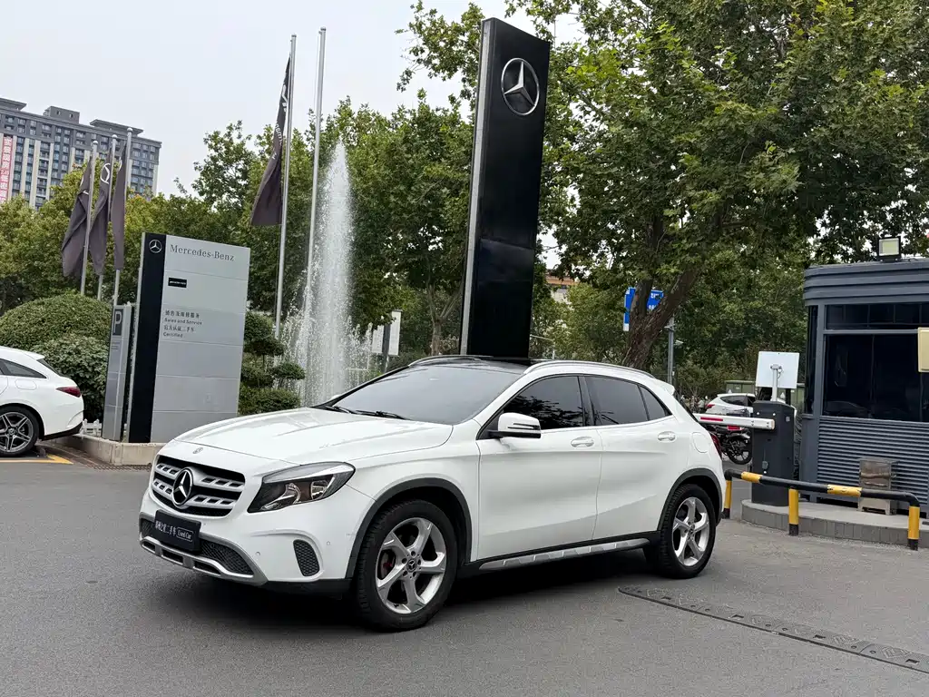 Mercedes-Benz GLA — миниатюра 7