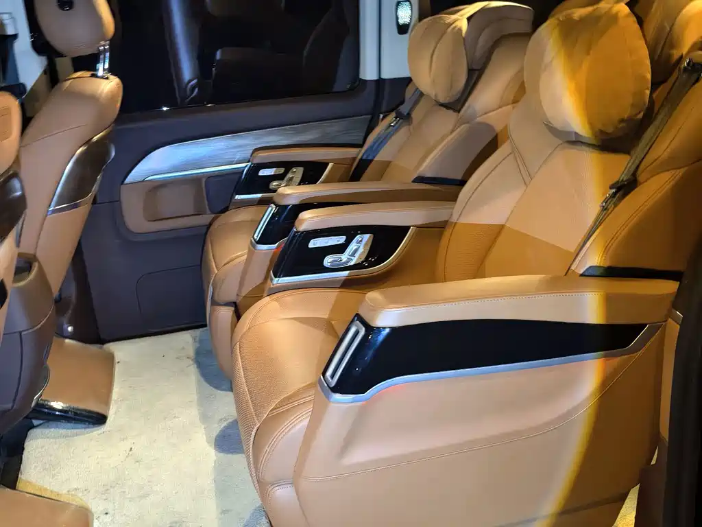 Mercedes-Benz V-Class — миниатюра 5