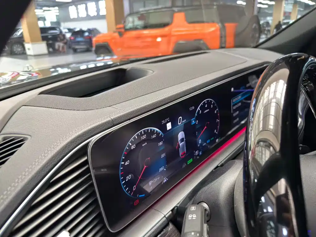 Mercedes-Benz GLS — миниатюра 10