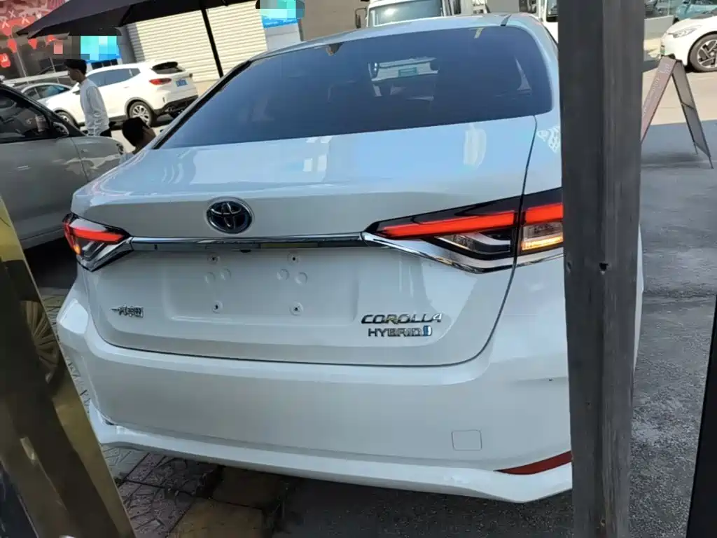 Toyota Corolla — миниатюра 6