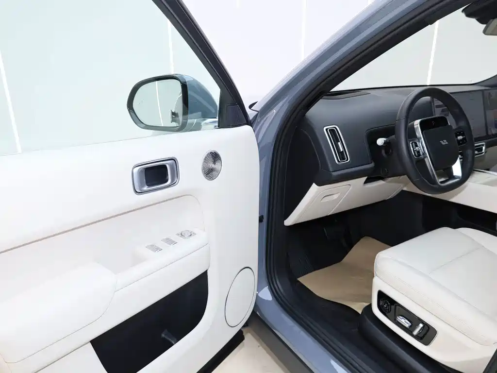Li Auto Li L8 — миниатюра 9