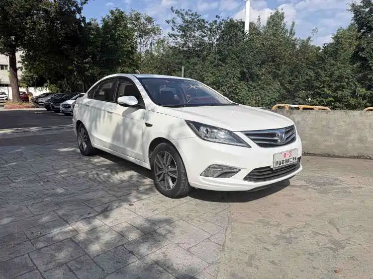 Changan Eado — миниатюра 3